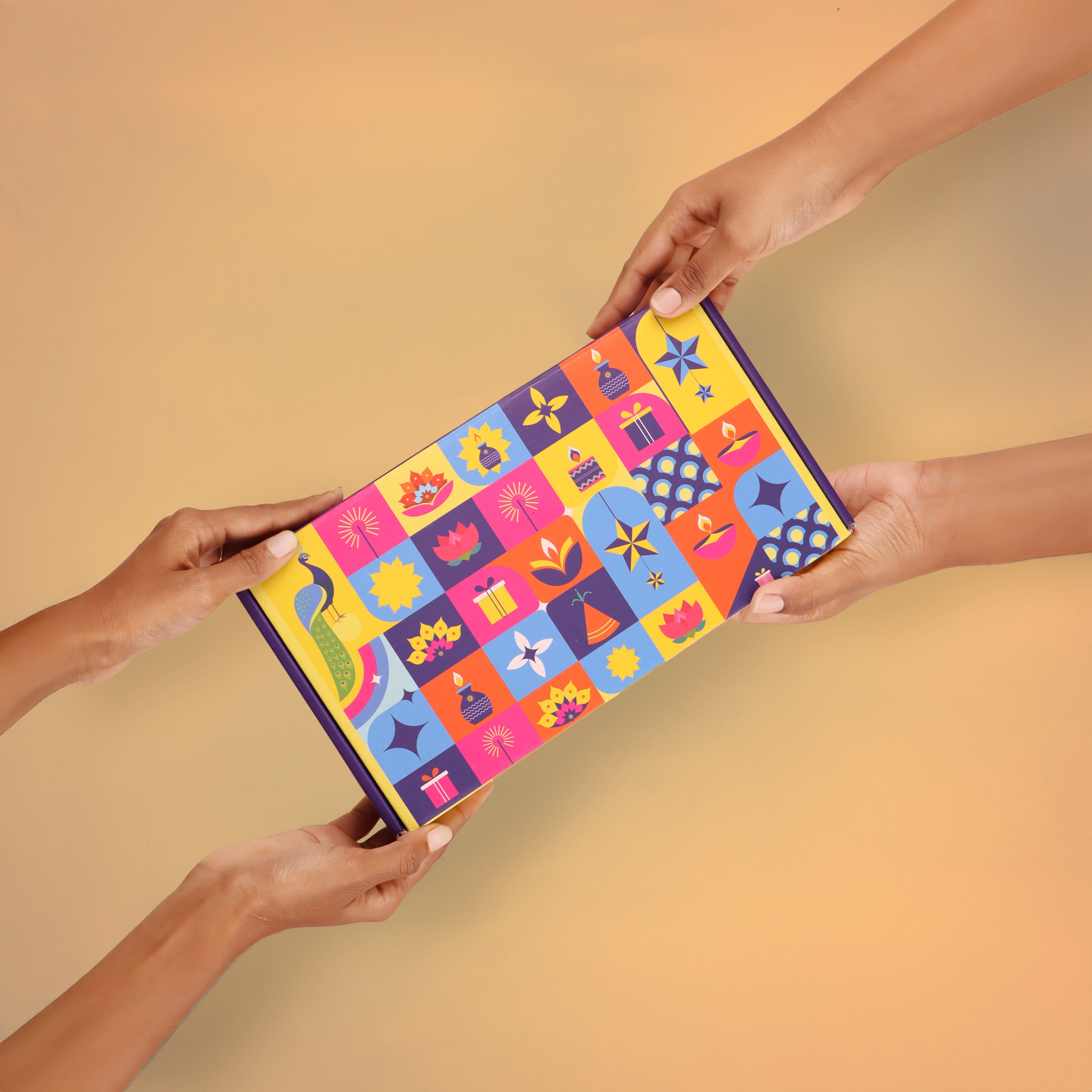 Loyka Festivites Aura Box